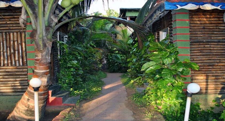 Tian Beach Resort, Malvan 1